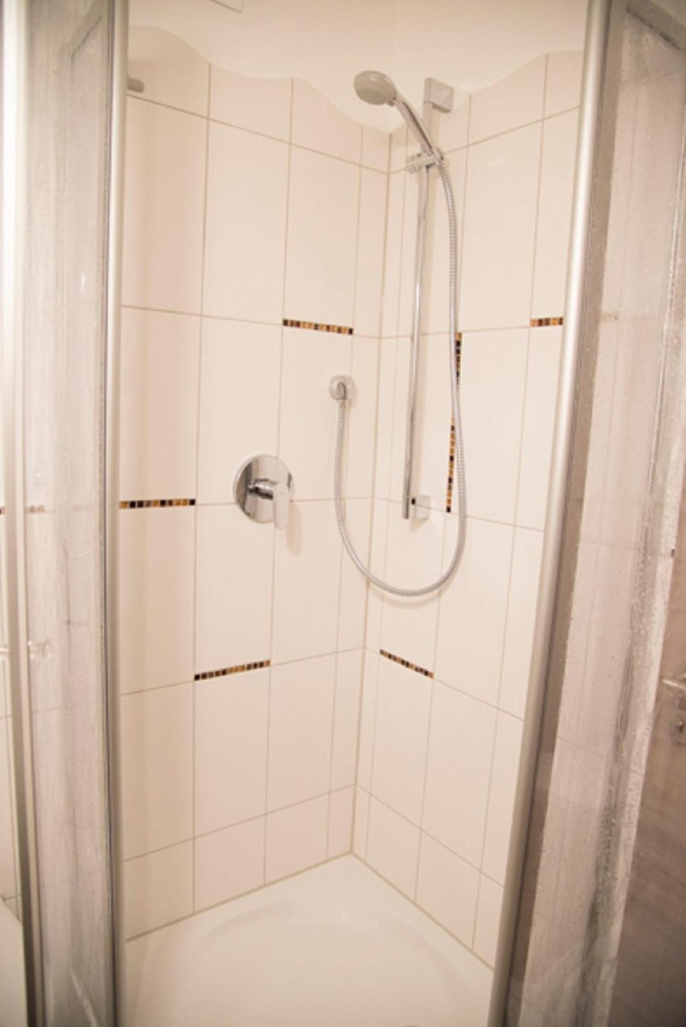 Pension Jederzeit Wallersdorf エクステリア 写真