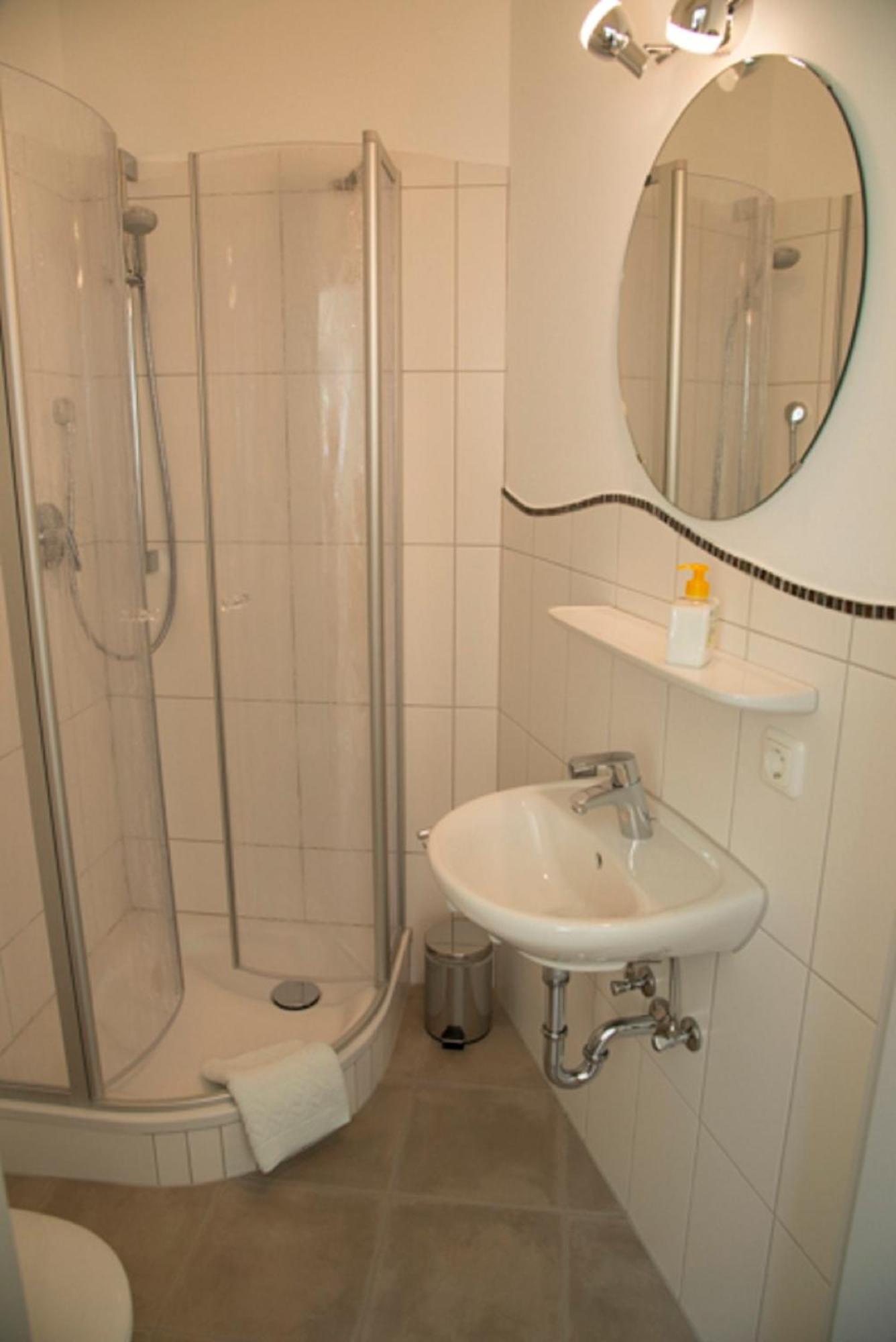 Pension Jederzeit Wallersdorf エクステリア 写真